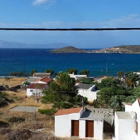 Eugenia Travasarou Sea View Appartments Hotell