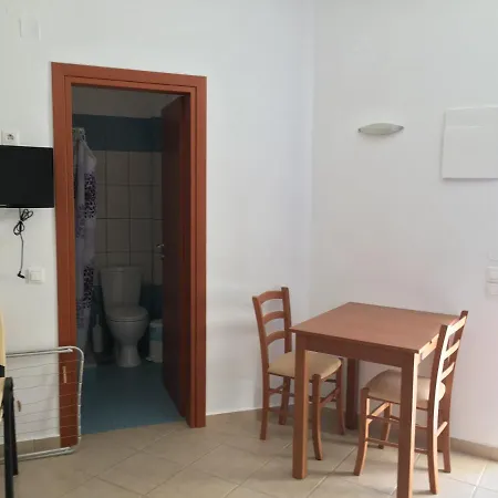 Eugenia Travasarou Sea View Appartments Hotell Diakofti