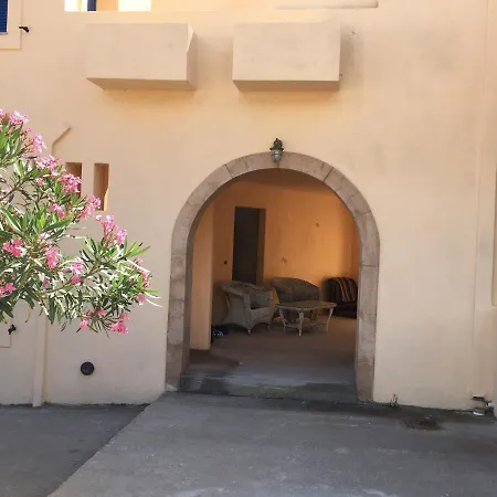 Hotell Eugenia Travasarou Sea View Appartments Diakofti